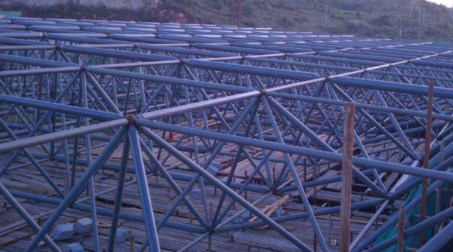 嘉兴概述网架加工中对钢材的质量的过细恳求